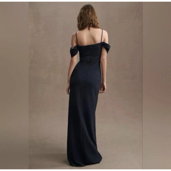 NWT SACHIN & BABI BRITTANY COLD SHOULDER GOWN SIZE 22W NAVY BLUE $425 - Picture 2 of 7